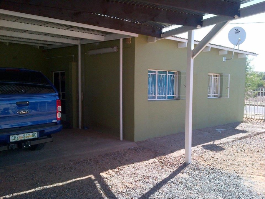 4 Bedroom Property for Sale in Bellvue Northern Cape